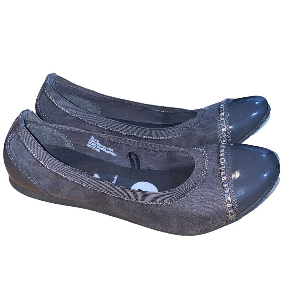 Seychelles Triangle Flats Size 7 Gray Cap Toe Ballet Shoes Comfort Slip On